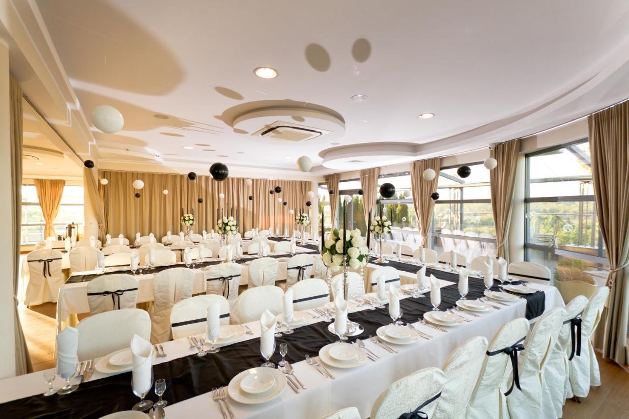 Hotel Olimp Business & Spa 威赫罗伏 外观 照片